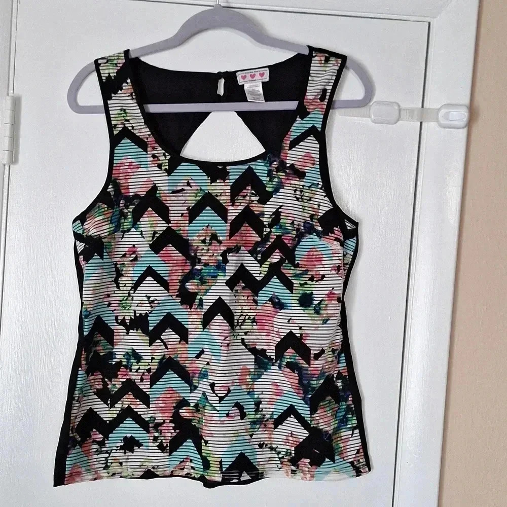 NWOT Trixxi Sleeveless Tank Top Blouse
